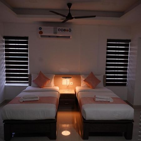Chandra Inn Kollam Extérieur photo