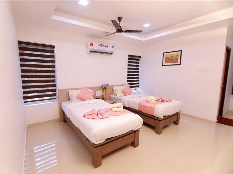 Chandra Inn Kollam Extérieur photo