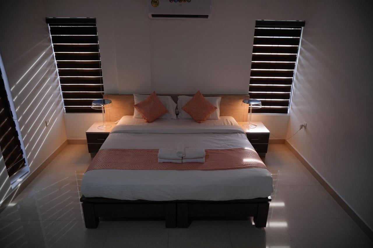 Chandra Inn Kollam Extérieur photo