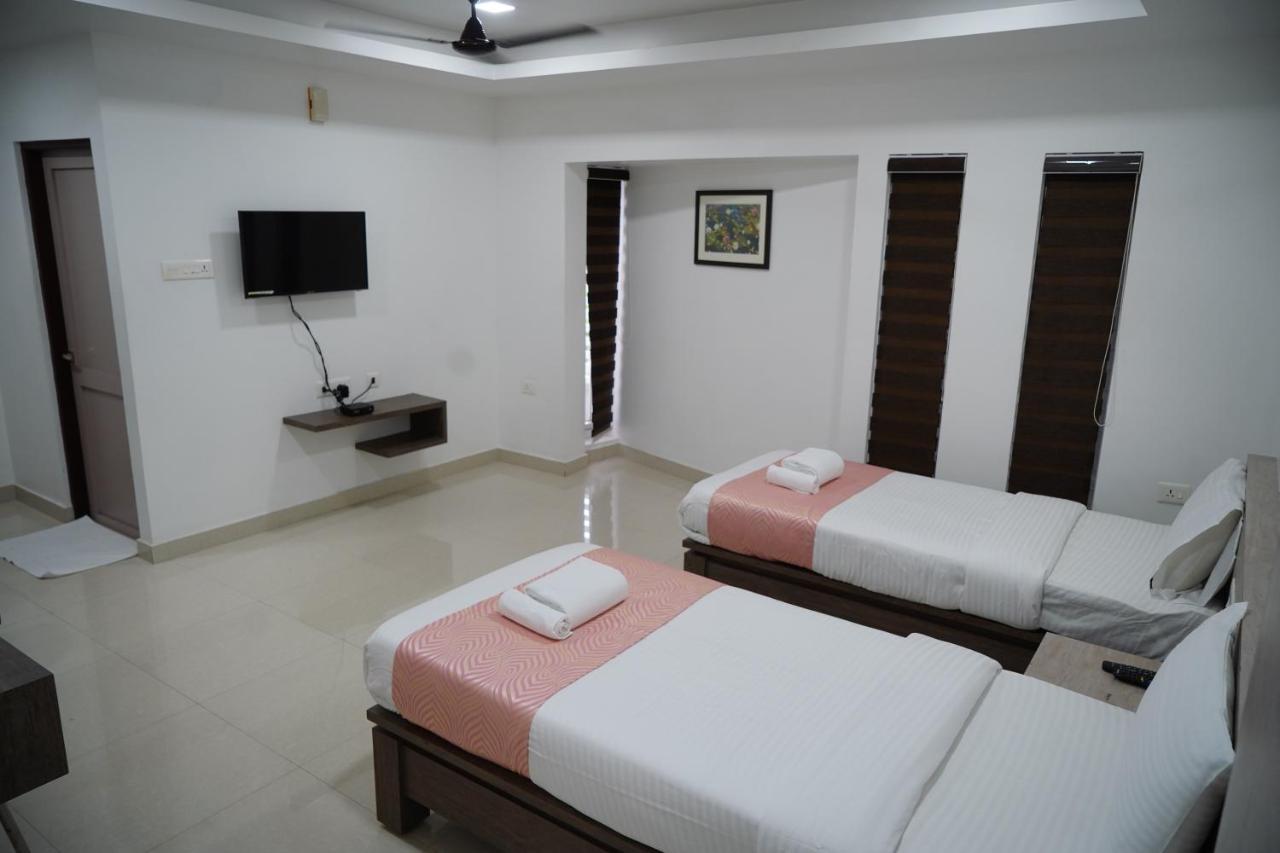 Chandra Inn Kollam Extérieur photo