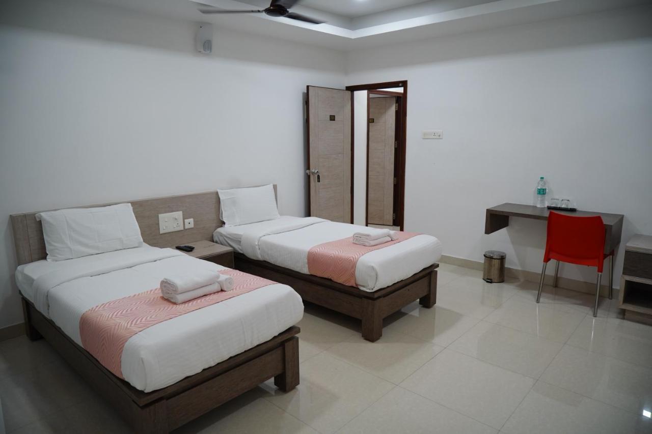 Chandra Inn Kollam Extérieur photo