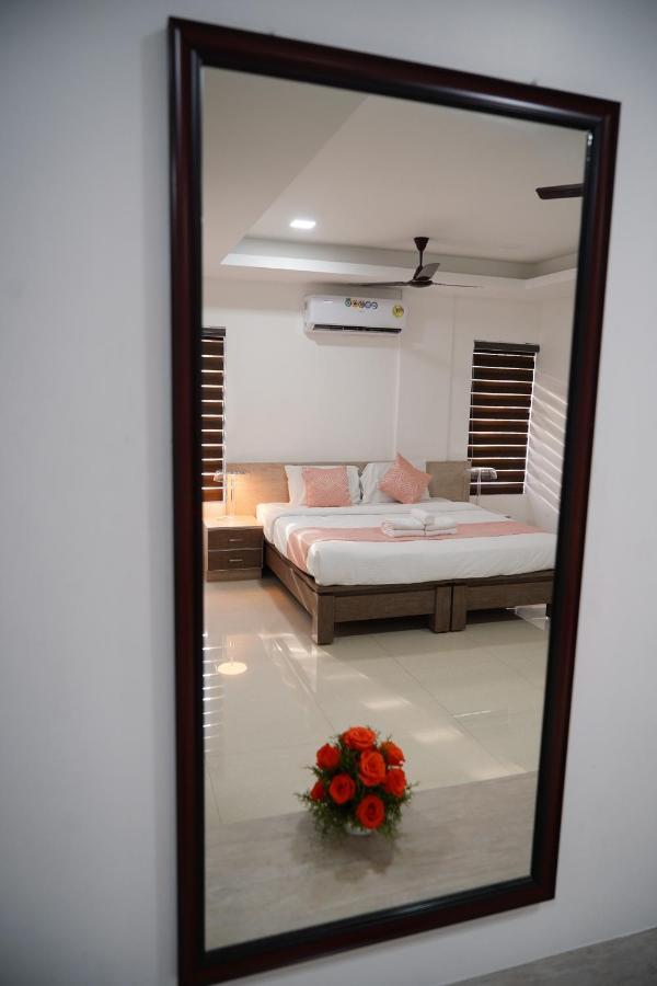 Chandra Inn Kollam Extérieur photo