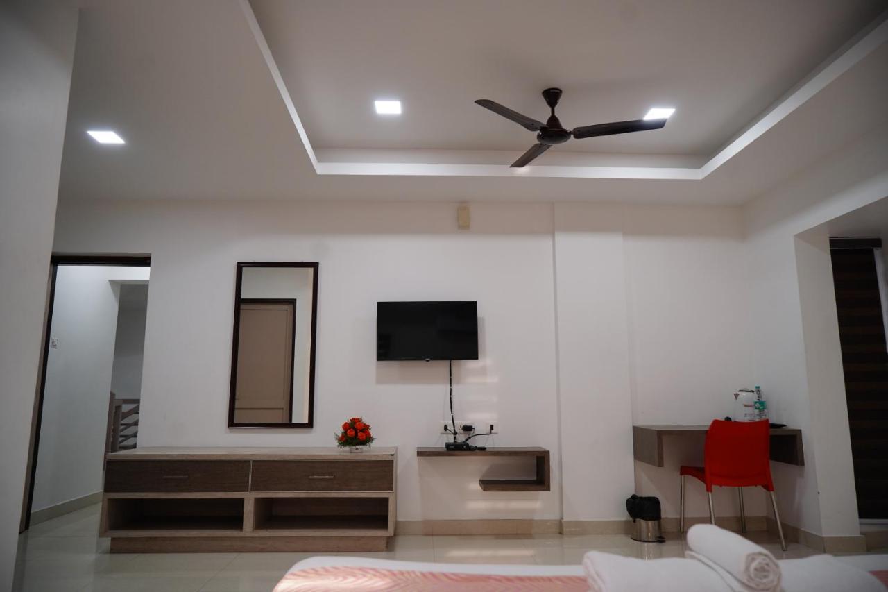 Chandra Inn Kollam Extérieur photo