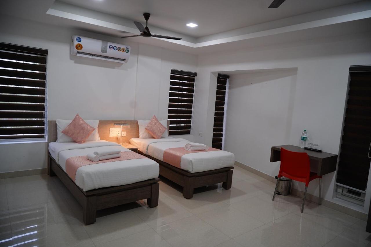Chandra Inn Kollam Extérieur photo