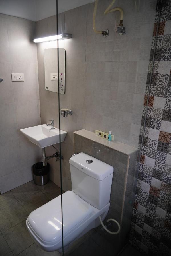 Chandra Inn Kollam Extérieur photo