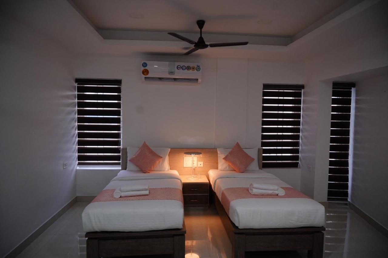 Chandra Inn Kollam Extérieur photo