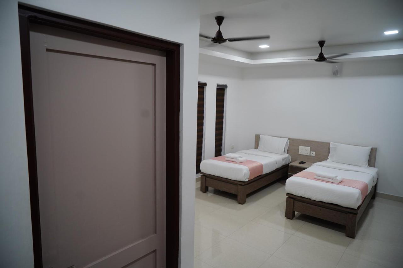 Chandra Inn Kollam Extérieur photo