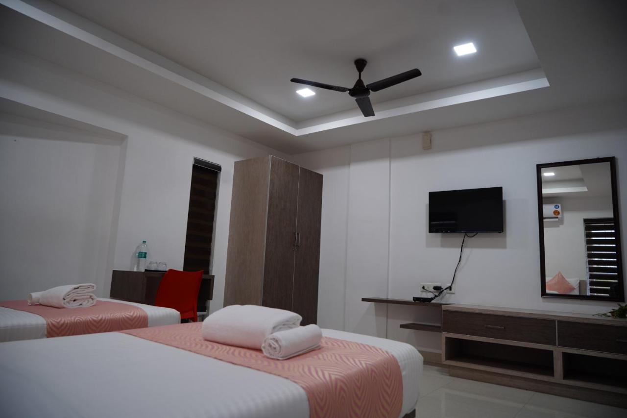 Chandra Inn Kollam Extérieur photo